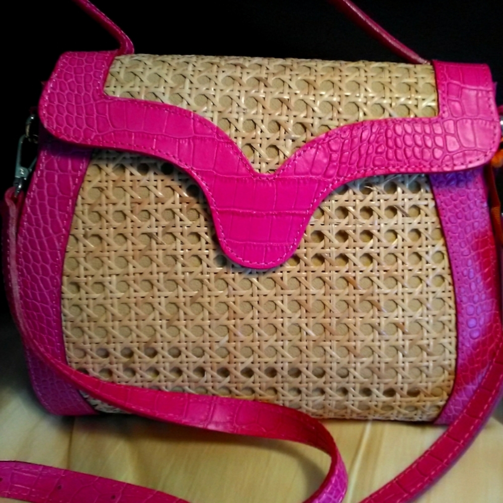 BNWT(HANDMADE) MARIA ANTONIETTA LEATHER Pink & Tan Crossbody Bag  Woven Design